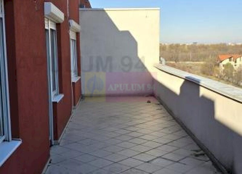 Apartament 3 camere cu terasa de 29 mp Prelungirea Ghencea stradal.
